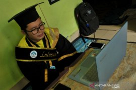 UIN Raden Fatah gelar wisuda secara daring Page 1 Small