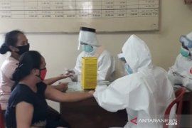 Tim GTPP COVID-19 Denpasar gencar buat tes cepat kepada masyarakat