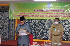 Bupati kukuhkan pengurus Forum KTSP-CSR dan APSAI Banjar