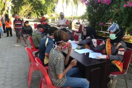 Satpol PP Kota Makassar kawal Perwali percepatan penanganan COVID-19