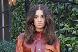 Lea Michele hapus akun Twitter di tengah pencarian Naya Rivera "Glee"