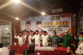 Maju Pilkada Bengkalis,  Khairul Umam "Nikahkan" paslon AMAN saat deklarasi