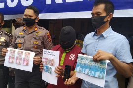 Uang palsu masih marak beredar di Pekanbaru, sales jadi korban