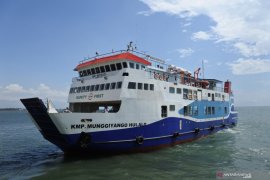Pelayaran Perdana KMP Munggiyango Hulalo