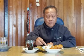 Tanah Bumbu perkenalkan "Apang Panas Milenial" sebagai makanan khas daerah