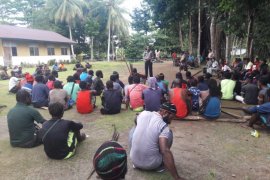 Kapolsek Nabire Kota bertemu keluarga korban kecelakaan