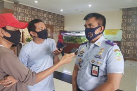 20 bus gratis disiapkan angkut penumpang KRL di Stasiun Cikarang