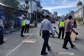 Terapkan protokol kesehatan di jalan, Dishub Abdya modifikasi kotak antrian traffic light