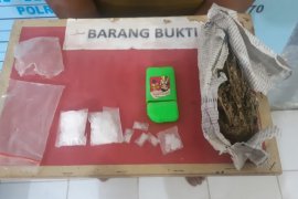 Edarkan sabu-sabu, pekerja bangunan di Aceh Utara ini diciduk saat bekerja