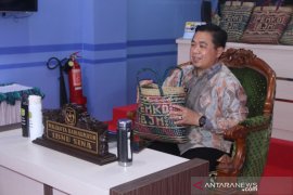 Soal kantong plastik daerah lain di Indonesia contoh Banjarmasin
