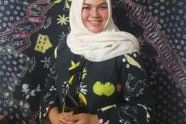 Sugiarti dan mimpi lestarikan batik hingga sentra oleh-oleh khas Bekasi (Video)
