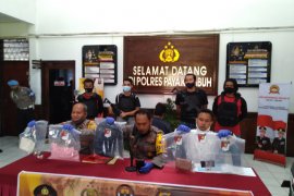 Polres Payakumbuh amankan seorang pelaku curas pengincar ibu-ibu