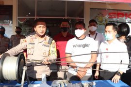 Picu gardu listrik meledak, polisi tangkap pemilik layangan