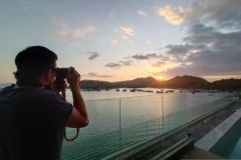 Turis gratis datang ke destinasi wisata di luar TN Komodo
