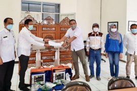 RSUD Tanah Bumbu terima  bantuan ventilator dari Adaro Group