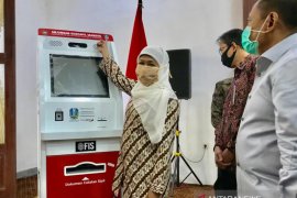 Pelayanan kependudukan di Jatim gunakan anjungan mandiri