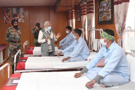 Fasilitas penanganan COVID-19 di India terbakar, tujuh orang meninggal