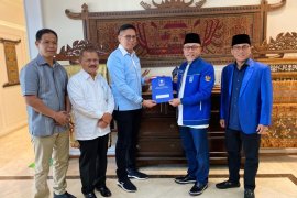 Mulyadi-Ali Mukhni resmi berpasangan hadapi Pilgub Sumbar
