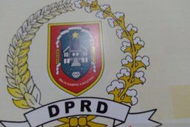 Pansus angkutan sungai dan danau di Kalsel konsultasi dengan ditjen hubla