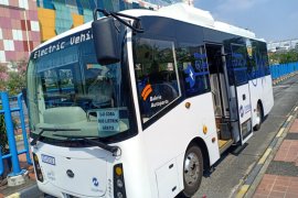 Di Jakarta, Uji coba bus listrik dilakukan secara ketat