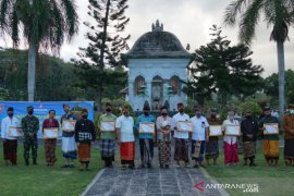 Karangasem buka Pura Besakih-Taman Ujung di tengah pandemi COVID-19