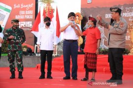 Koster lakukan diplomasi "Tos Arak Bali" di depan Menko Maritim dan Menparekraf