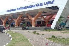 Cuaca buruk, Kapal penyeberangan Ulee Lheue batal berangkat