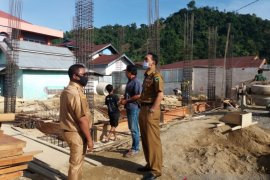 Bupati Pesisir Selatan tinjau pembangunan gedung penanganan penyakit paru