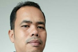 Disdik Bengkalis ingatkan sekolah tidak melakukan pengadaan baju seragam