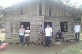 Baznas Pasaman Barat bantu bedah rumah warga kurang mampu