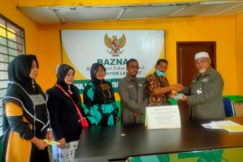 Baznas Langkat salurkan bantuan kepada UKM tikar purun