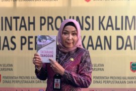 Diskusi buku Tatarang Tangguk Masa Depan Paribahasa Banjar bersama LK3