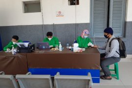 KAI Daop Jember sediakan layanan tes cepat COVID-19 di dua stasiun