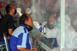 Provinsi Sumatera Barat hadapi peningkatan signifikan kasus COVID-19