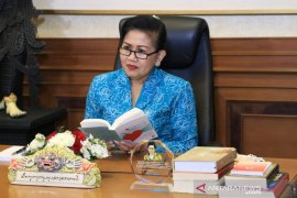 Gairahkan budaya literasi, PKK Bali luncurkan antologi puisi "Kata Hatinya" di tengah pandemi COVID-19