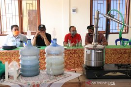 Gubernur Koster perjuangkan hak paten arak Bali ke Kemenkumham