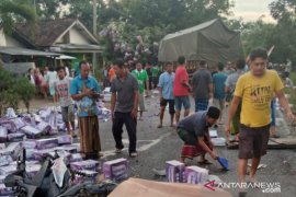 Multiple-vehicle crash in East Java's Jember claims five lives