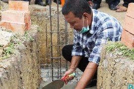 Bupati Tanjabtim letakkan batu pertama pembangunan Mesjid Nurul Iman