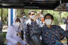 ITS luncurkan "i-Car", mobil listrik pintar tanpa pengemudi