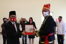 Uang kertas pecahan Rp75.000 diluncurkan