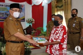 207 HSS's families receives welfare house assistance
