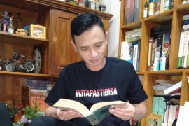 Siapa lawan siapa di Pilkada Surabaya?