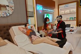 AGM resmikan butik modern ke-32 di Surabaya