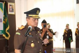 Jaksa Agung ganti Kajati Sumbar Amran, penggantinya belum diketahui