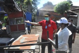 Bupati Tabanan pantau protokol kesehatan di pasar cegah COVID-19