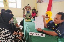 Tidak ada surat nikah, 47 pasutri di Agam ikuti sidang itsbat