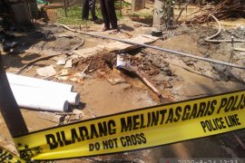 Sumur bor di Kampung Ampalu menyemburkan gas