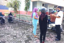 13 laki-laki dan 23 perempuan terjaring razia busana ketat di Meulaboh, sebagian lari kucar-kacir