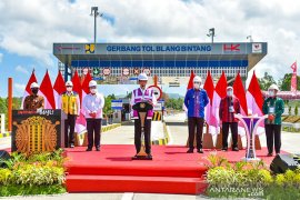 Presiden bagikan banpres produktif ke pelaku usaha mikro kecil di Aceh