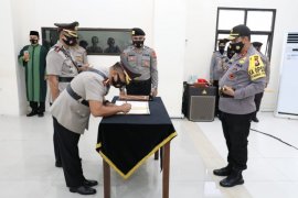 Kapolda Malut pimpin serahterima jabatan tiga Kapolres